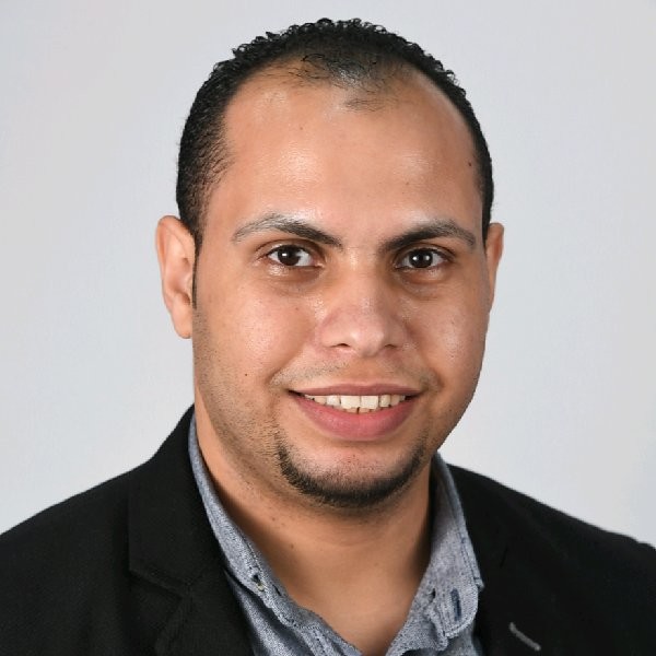 عبد الله أحمد، أخصائي حلول سحابية في مايكروسوفت