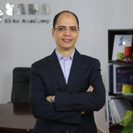 وليد إبراهيم، مدير تطوير الأعمال في شركة EDGE Consultants